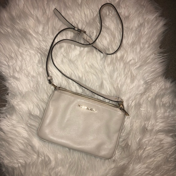 Michael Kors Cream Crossbody - Picture 2 of 5